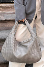 Handtasche Damen geflochten mit weichem Fall, geräumig - Grau